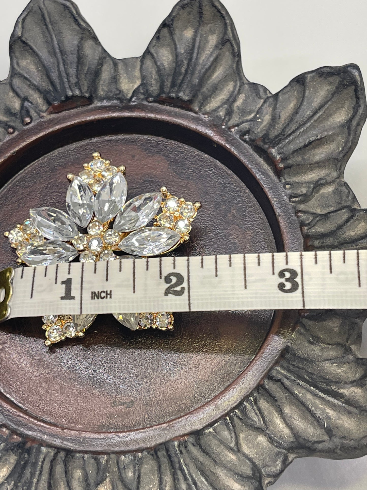 Luxe’s clear Crystal Star flower Brooch Rhinestone silver gold tone woman with rhinestone gift scarf accessory
