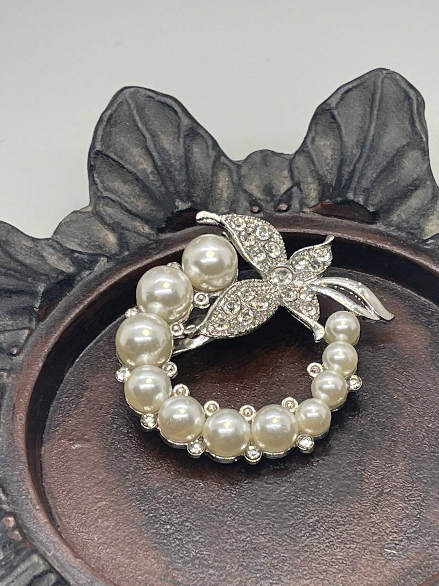 Luxe’s Pearls Crystal butterfly Brooch Rhinestone ssilver  tone woman with rhinestone gift scarf accessory