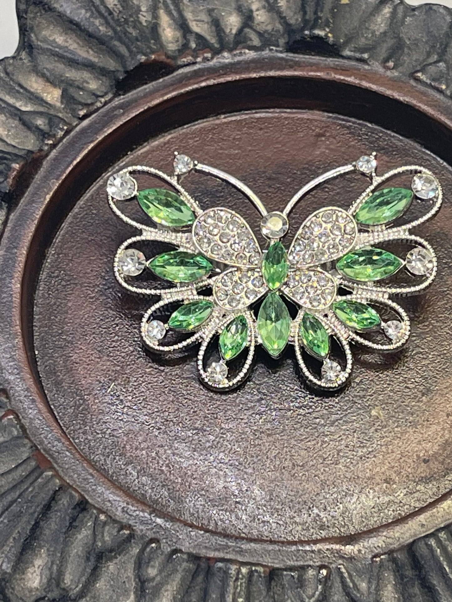 Luxe’s green butterfly Crystal Brooch Rhinestone silver tone woman with rhinestone gift scarf accessory