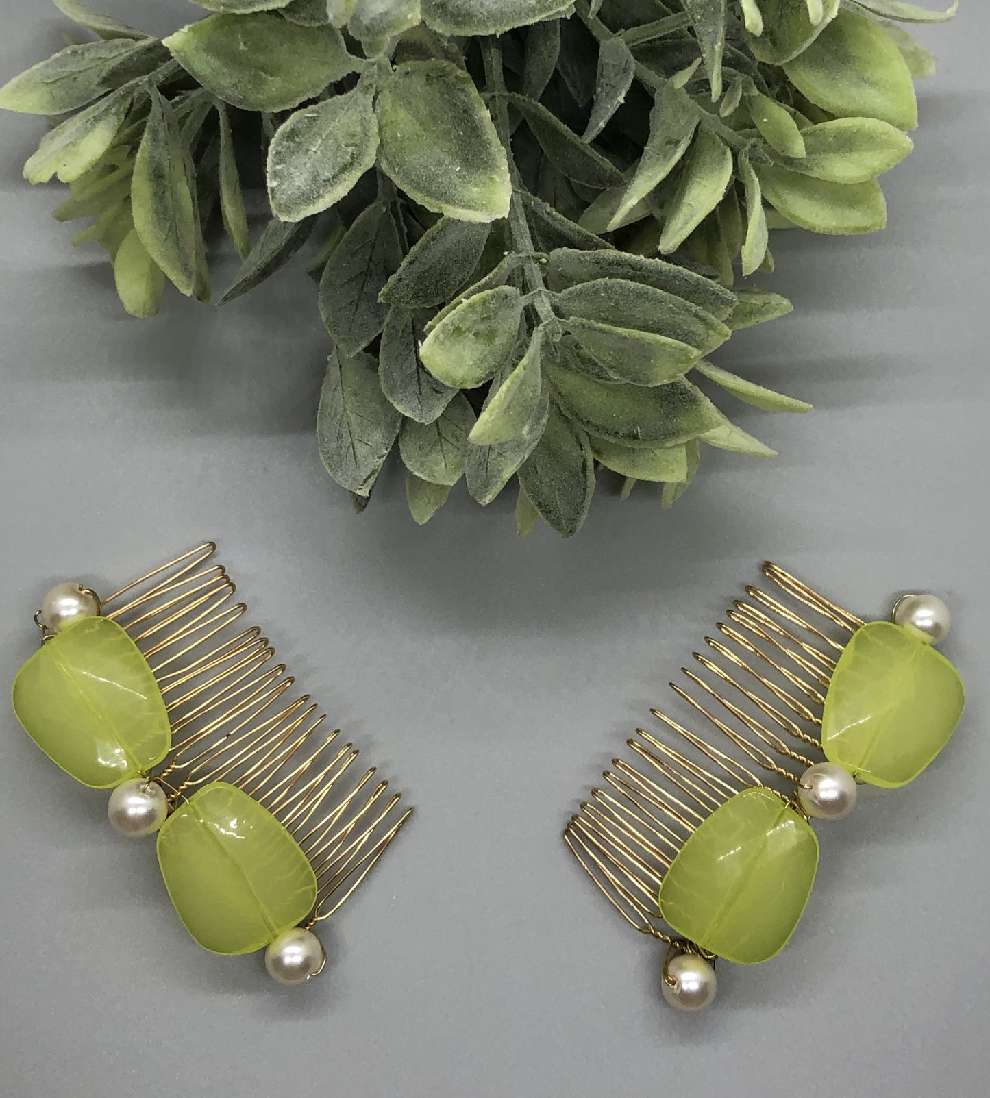 Lime Green Gold White Pearl Beaded White Hair Comb 2pc Set Retro Bridal Wedding Party